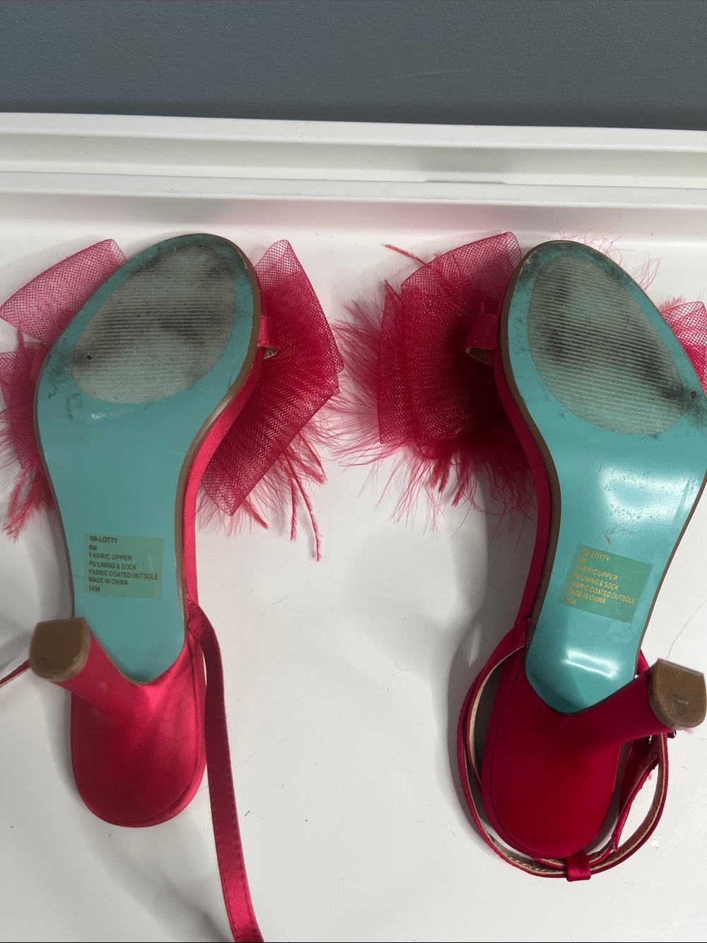 Betsey Johnson Lotty Red Satin Feather Stiletto Sandals Size 8 - Picture 5 of 6